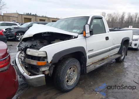 2000 Chevrolet Silverado 2500 Ls from USA, damaged, VIN 1GCGC24U5YE340385